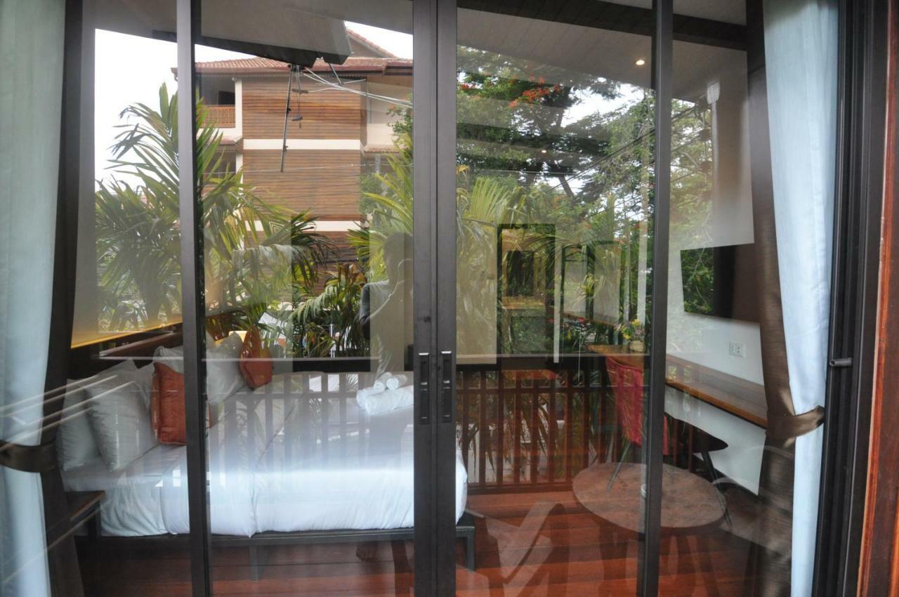The Eight Ratvithi House Hotel Chiang Mai Exterior photo